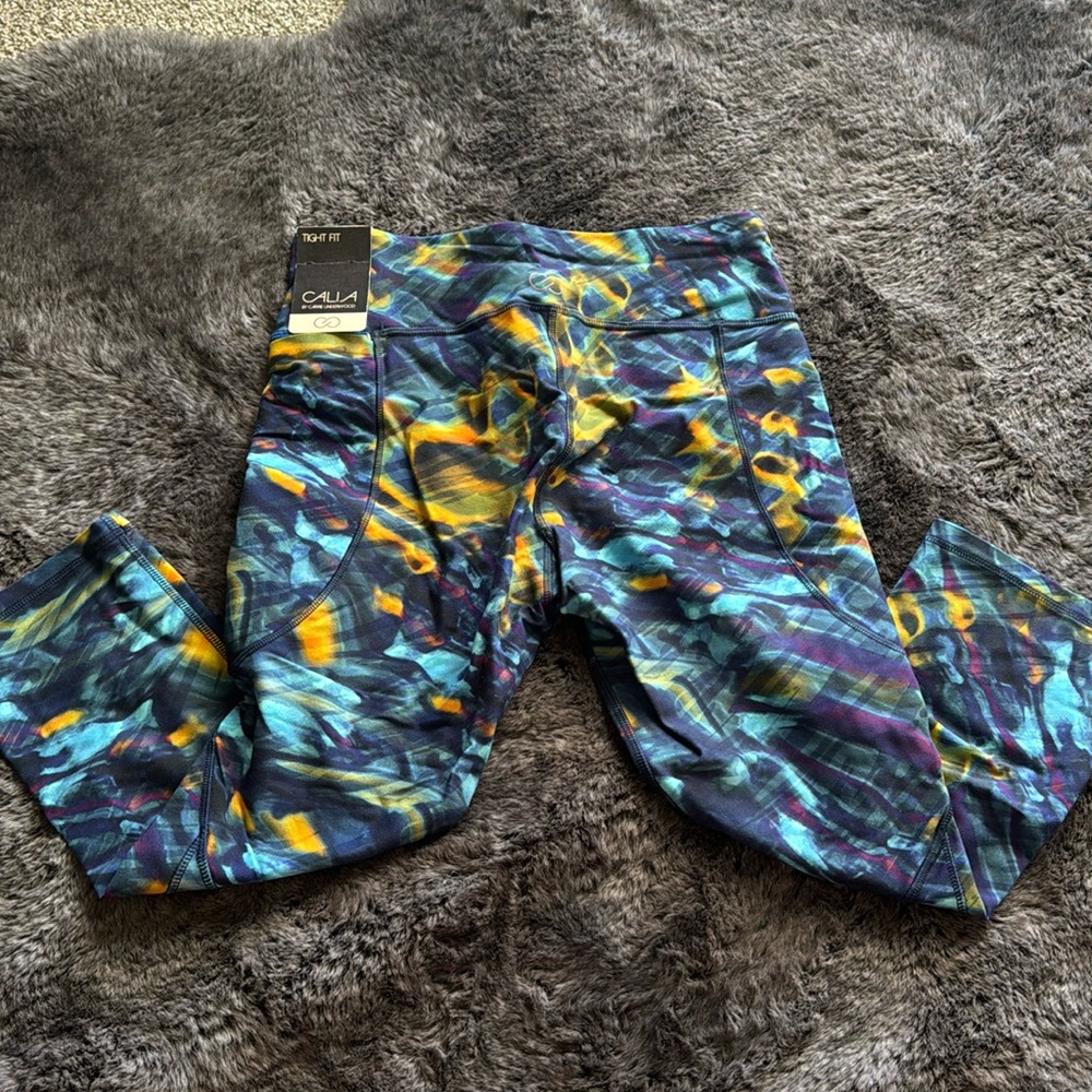 Calia by Carrie Underwood capri leggings- New with Tags. Size S, Small.